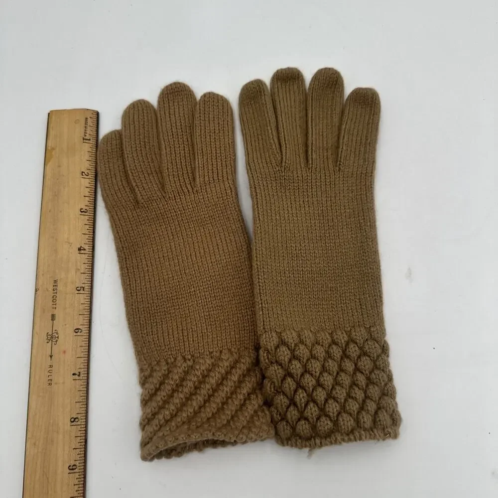 Vintage Knitted Cable Vinyl Tan Gloves